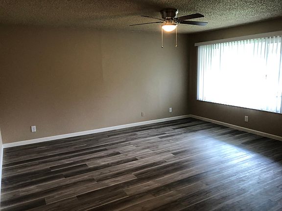 4th image of 6012 E Mohican Dr