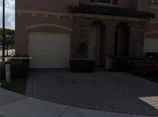 7121 SW 163rd Pl, Miami, FL 33193