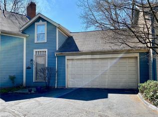 37 Hudson Commons Dr, Hudson, OH 44236