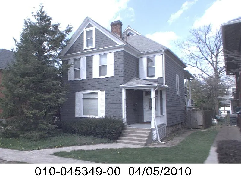 78-80 Thurman Ave photo 1
