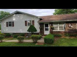 137 Mimosa Dr, Martin, TN 38237