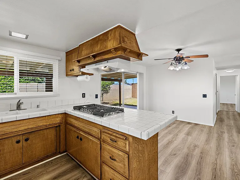 629 S Vicki Ln — Photo 10