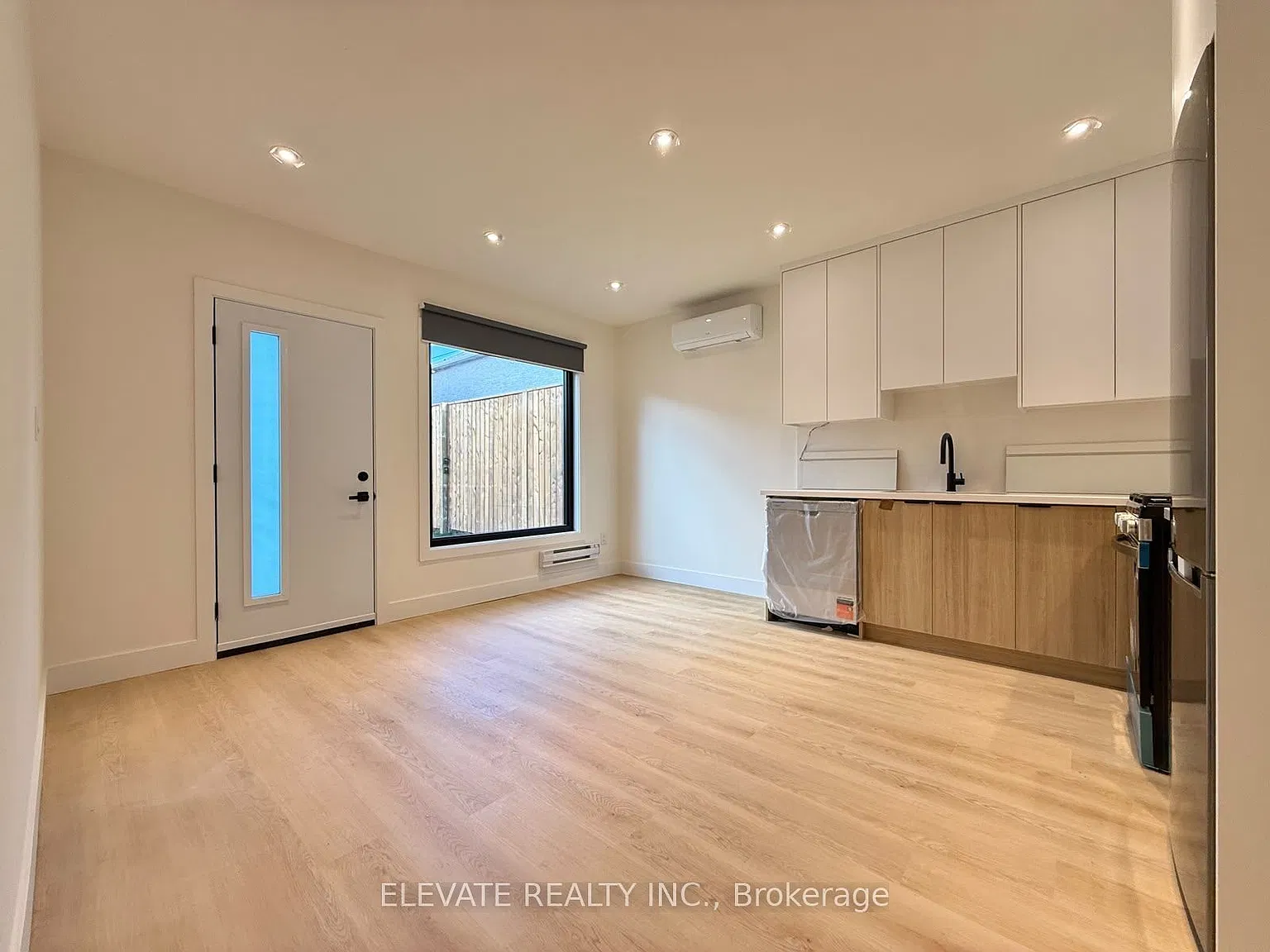 396 Nairn Ave — Photo 1