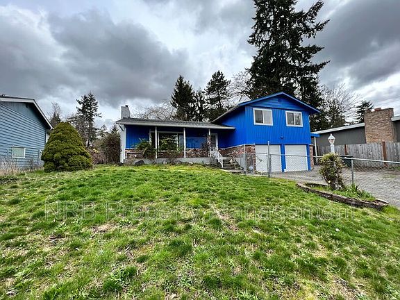 3rd image of 9425 Tacoma Ave S