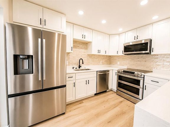 4th image of 4030 SHANNON BROWN DRIVE