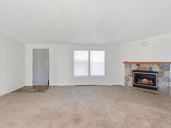 3rd image of 3083 County Road 185