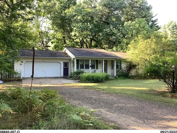 2225 Vanderbilt Ave, Portage, MI 49024