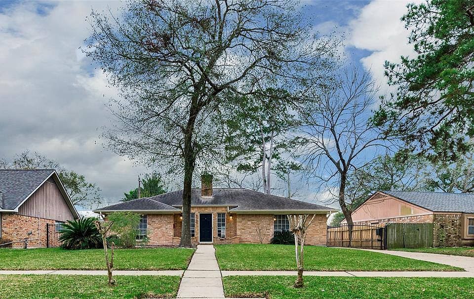 1st image of 6207 Autumn Forest Dr