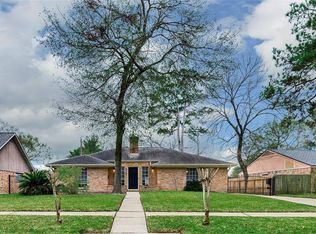 6207 Autumn Forest Dr, Houston, TX 77092