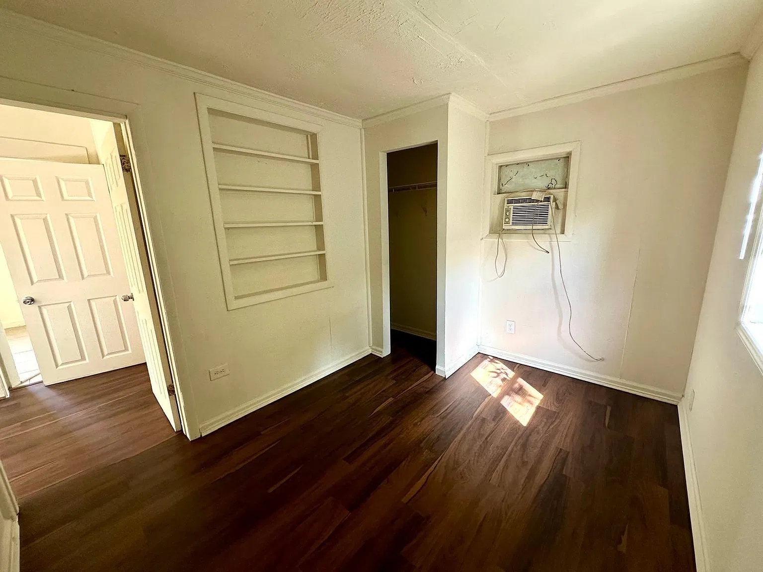 2 bed, 1.0 bath, 609 sqft, $1,600 — Photo 4