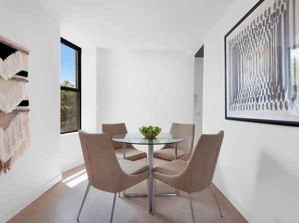 224 East 11th Street 25 image 3 of 7