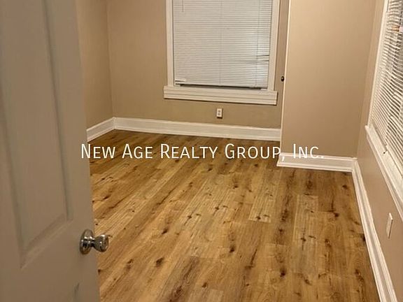 5th image of 3203 Winter St