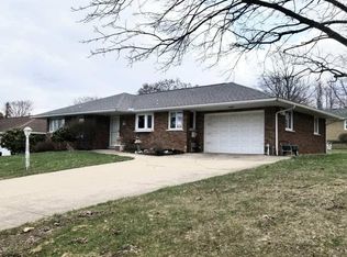 2609 Frontenac Dr, Erie, PA 16511