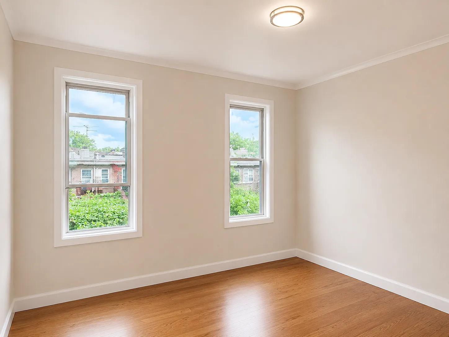 3 bed, 1.5 bath, $3,200 — Photo 3