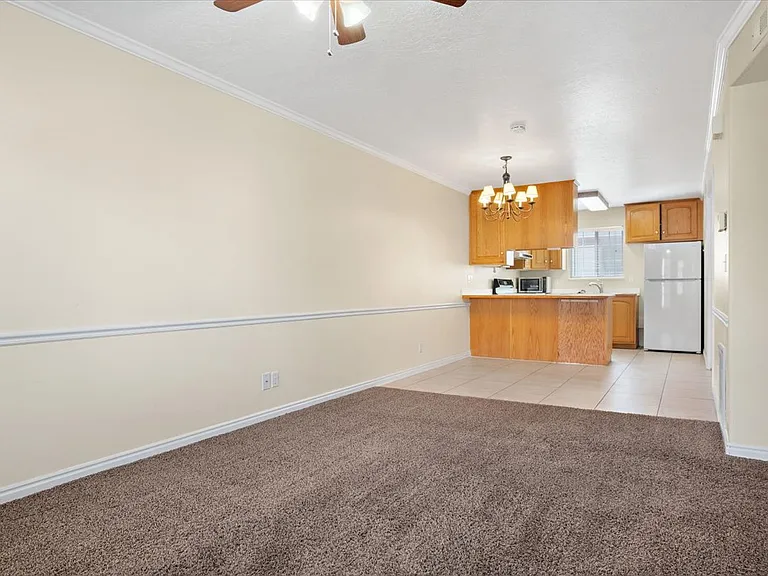 876 N 600 W #29 — Photo 5