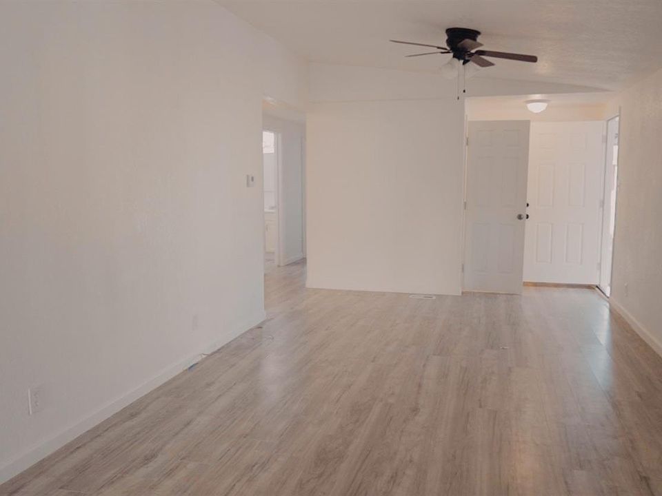 336 E Alluvial Ave Fresno, CA, 93720 Apartments for Rent Zillow