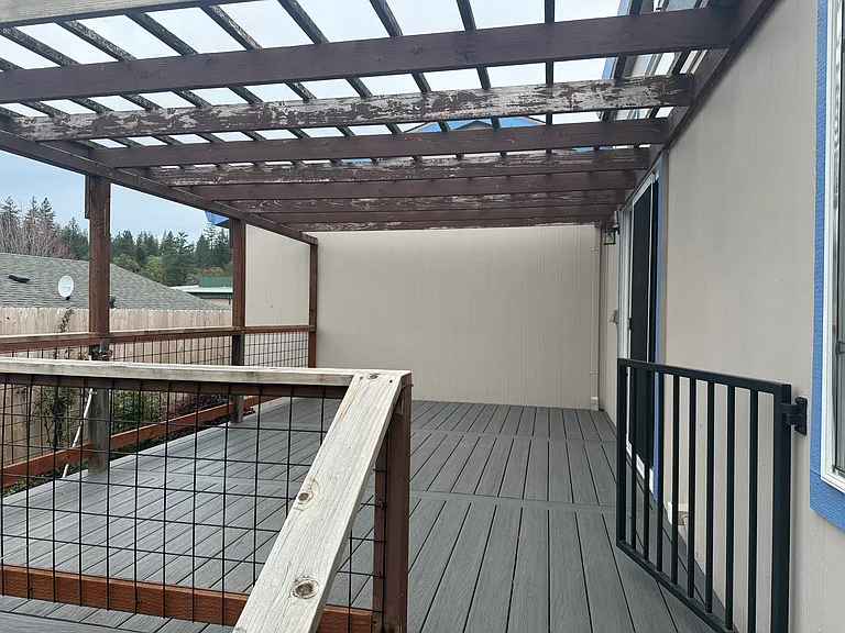 220 Treasurton St — Photo 13