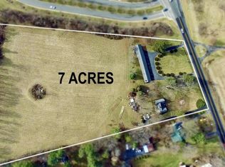 36169 E Loudoun St, Round Hill, VA 20141