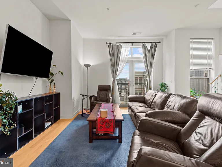 1209 N Charles St #410 — Photo 13