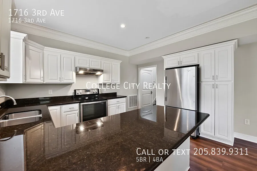 1716 3rd Ave — Photo 4