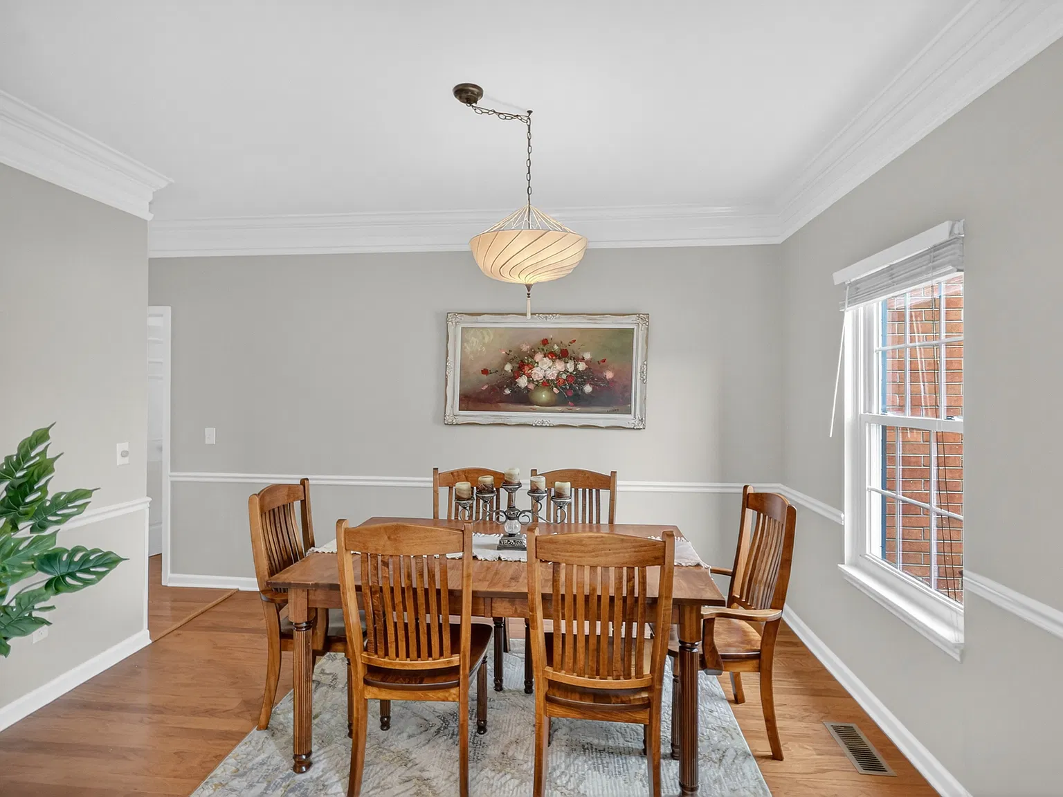 4 bed, 3.5 bath, 3189 sqft, $3,800 — Photo 4