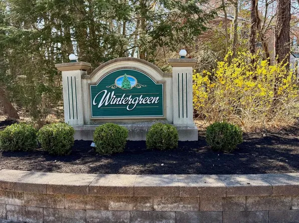 25 Dorchester Cir, Marlton, NJ 08053