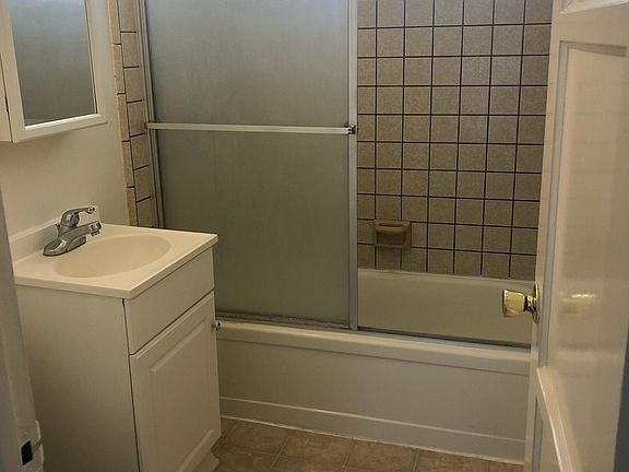 2nd image of 66 Roswell Ave APT 3
