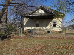 308 N 4th St, Henryetta, OK 74437
