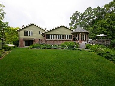 4th image of N71W26620 White Oak Dr
