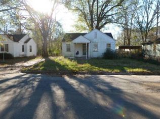 323 Redwood Ave, Jackson, MS 39209