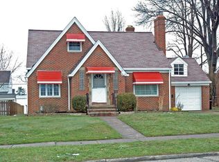 6618 Brownfield Dr, Parma, OH 44129
