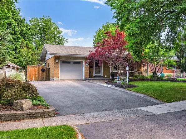 240 Willowdale Ave, Waterloo, ON N2J 3M1