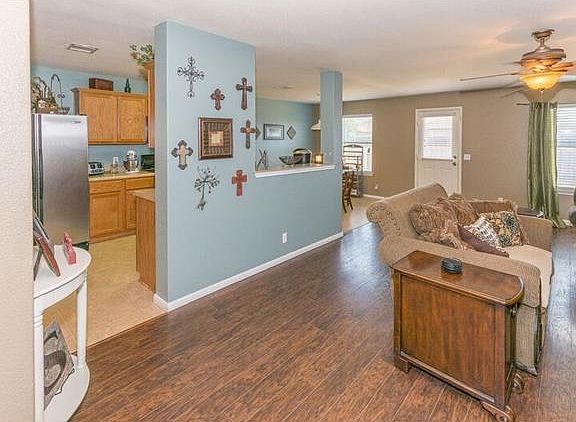 5th image of 215 Pentire Way