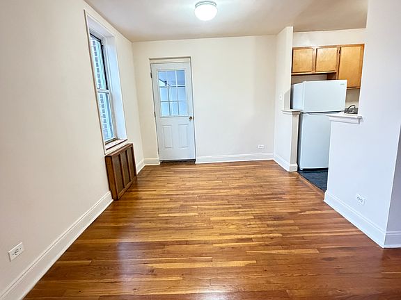3rd image of 14308 Roosevelt Ave APT 607