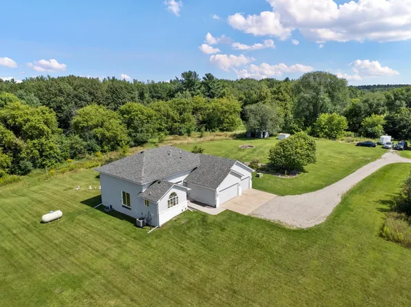 2574 125th Ave, Braham, MN 55006