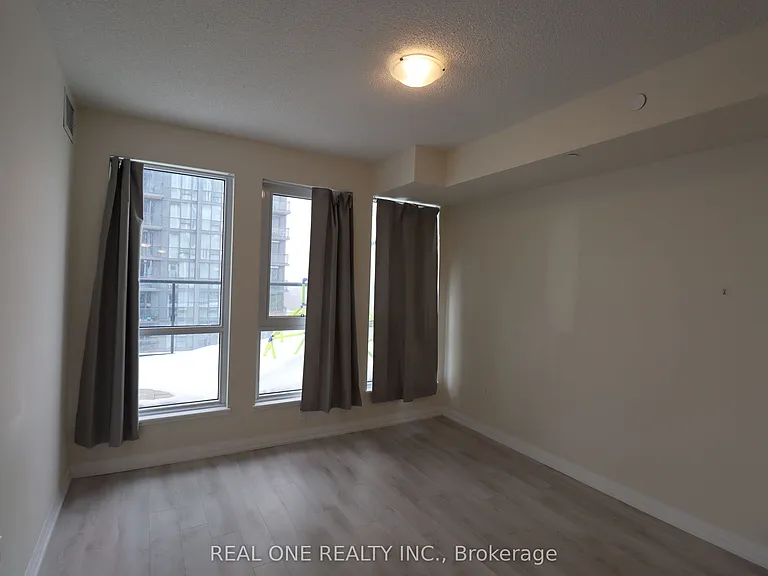 65 Watergarden Dr #403 — Photo 14
