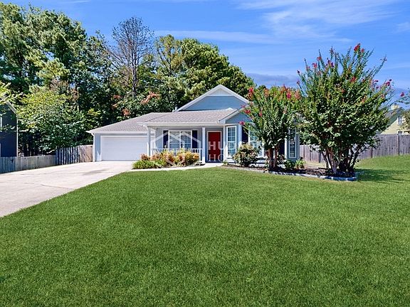 3rd image of 132 Pebble Ln