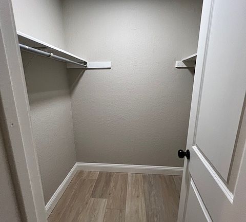 3rd image of 4164 Treadway Rd APT 1