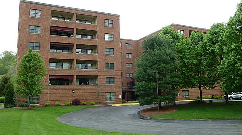 1st image of 3885 Brookside Ln