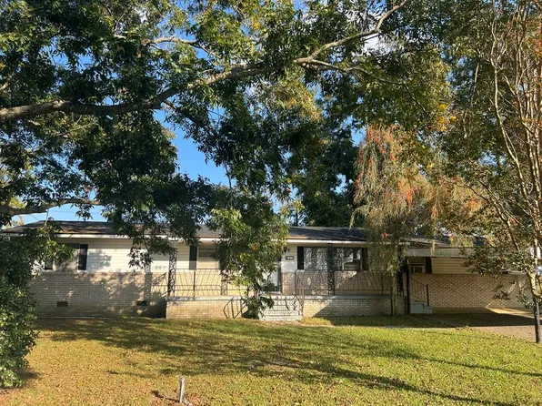 80 Lakeview Dr, Sycamore, GA 31790