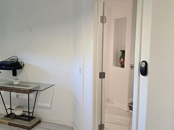 2nd image of 1117 Calle Montana