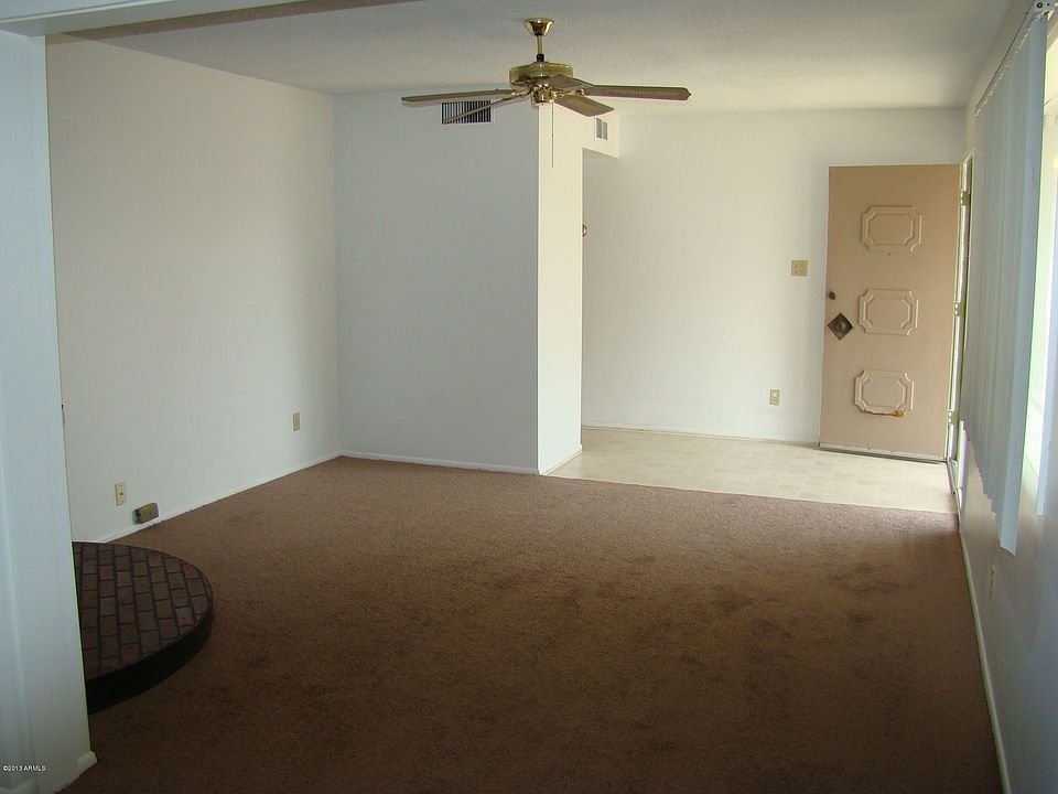 1st image of 320 E Manhatton Dr