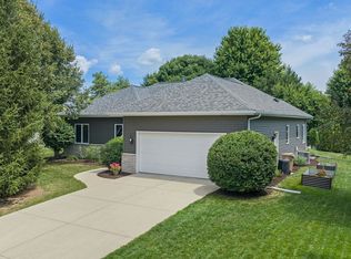 7106 Countrywood Ln, Madison, WI 53719