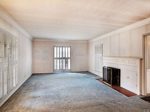 4th image of 4251 Riverton Ave