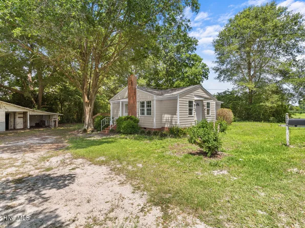 4044 Nc Highway 50, Maple Hill, NC 28454
