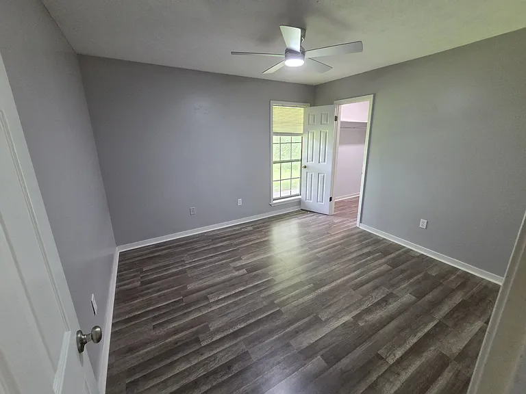 Edgewood Pl — Photo 10