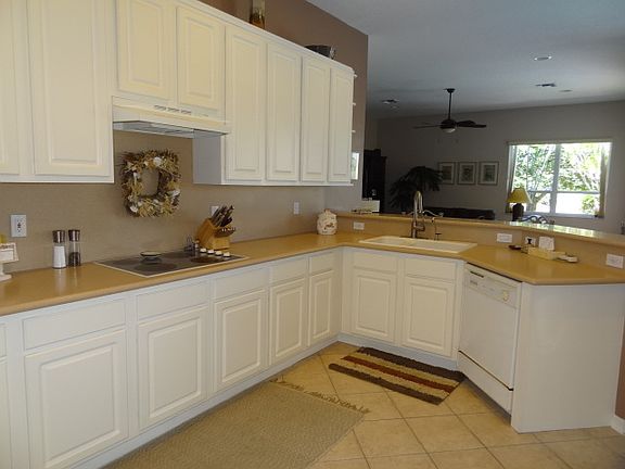 Gourmet CORIAN Kitchen