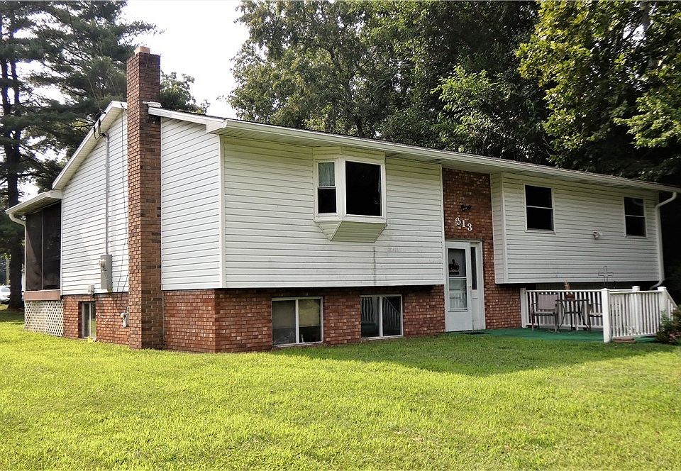 1st image of 313 Strecker Ln