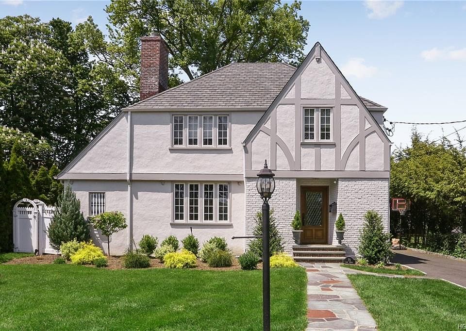 1st image of 73 Rose Ave
