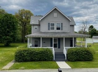 48 Railroad St, Smithfield, PA 15478